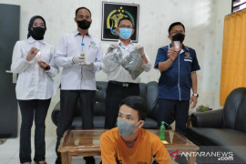 Polres Rejang Lebong tangkap buronan pemilik 1 kg ganja