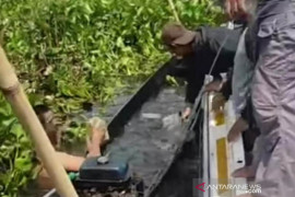 Warga HST diduga pelaku penyetrum ikan di Danau Bangkau diamankan