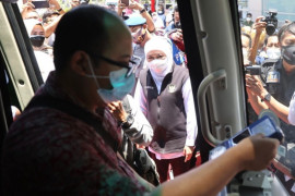 Pemprov Jatim luncurkan "Smart Card dan Cashless Transaction" di Terminal Nganjuk