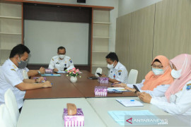 Sekda HSS pimpin rapat tim penilai kinerja PNS