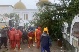 Pohon besar tumbang di Makam ulama besar Minangkabau, sebabkan 1 tewas, 3 luka-luka