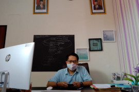 PTM SMP di Kota Surabaya sementara dialihkan ke daring