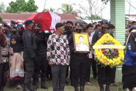 Jenazah Brimob yang gugur ditembak KKB tiba di rumah duka