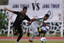 Tim sepak bola Jatim kalahkan Jateng 3-0