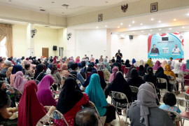 Dorong ekonomi ibu-ibu di Tanah Abang, Erick Thohir gelontorkan modal usaha