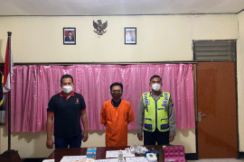 Polres Gresik bongkar praktik suntik pemutih ilegal