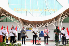 Kemarin, Jokowi resmikan terminal penumpang Mopah hingga Istora Papua