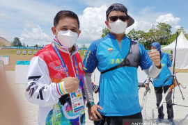 Hanif Wijaya persembahkan emas dari final panahan recurve aduan 70 meter