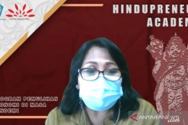 Menkeu Ri Butuh 5 7 Miliar Dolar As Per Tahun Danai Transisi Energi Antara News<script async src=
