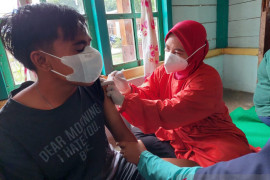 Dinkes Belitung terapkan "jemput bola" percepat vaksinasi lansia