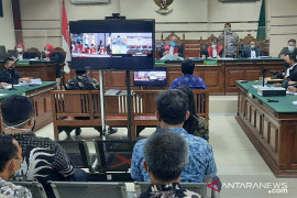 Sidang kasus Bupati Nganjuk nonaktif hadirkan saksi-saksi