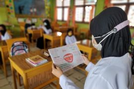 Siswa SDN 005 Kualatungkal Tanjabbar belajar bikin iklan
