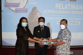 Bupati : Bangli produksi 54 persen telur di Bali