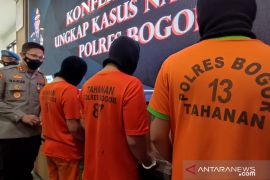 Polres Bogor bekuk tiga remaja pembuat tembakau sintetis