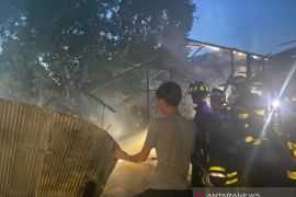 Satu warga meninggal dalam kebakaran di Kelurahan Kandangan Kota