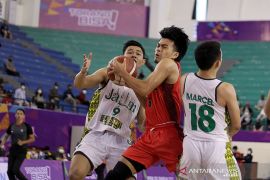 PON Papua: Basket putra Jatim ke semifinal usai taklukkan Bali  44-42