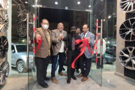 KBRI meresmikan gerai baru ban, pelek buatan Indonesia di Mesir