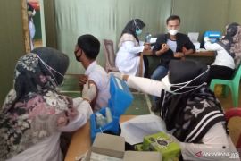 Polres Agam target vaksin 1.000 orang dalam gebyar vaksinasi COVID-19