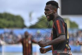 Sepak Bola Putra PON:  Tuan Rumah Papua Menang Tipis Lawan Aceh 1-0  Di Babak Enam Besar Page 1 Small