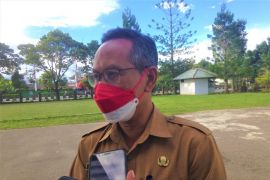 Sekda Jayawijaya minta Dinkes dan Disdik gencarkan sosialisasi vaksinasi pelajar