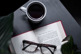 "Segelas Kopi dan Segudang Cerita Karier"