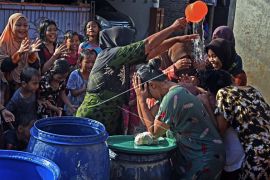 Tradisi mandi tolak bala rebo wekasan