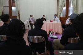 Mahasiswa UMK tuntut rektor dan tiga wakilnya mundur