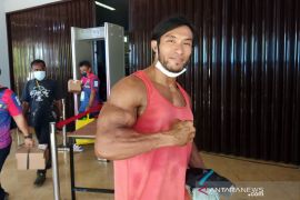 Jay Rambo ogah disebut mirip Ade Rai