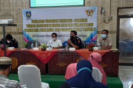 BC dan Disperindag Situbondo edukasi pedagang soal barang kena cukai