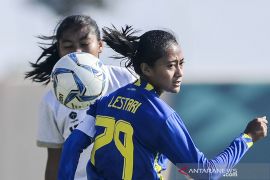 Pelatih sepak bola putri DKI tak kecewa anak asuhnya kalah lawan Jabar