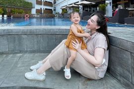 Mona Ratuliu "parkirkan" dahulu masalah sebelum "bonding time"