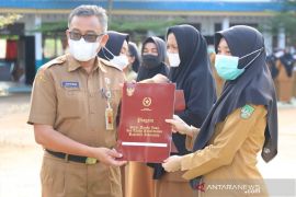 164 guru di Batam terima Penghargaan Satyalencana Karya Satya