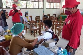 BIN tuntaskan vaksin dosis 2 bagi 5.500 Warga Deli Serdang, 4 ribu diantaranya pelajar