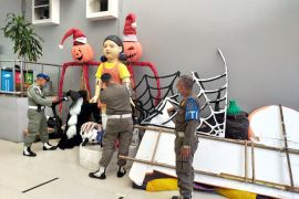 Satpol PP bongkar replika "squid game" karena melanggar UU Cagar Budaya