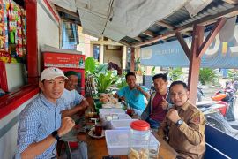 Bau balerang di sekitar Danau Maninjau resahkan warga