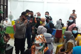 Forkopimcam Kecamatan Binjai tinjau vaksinasi