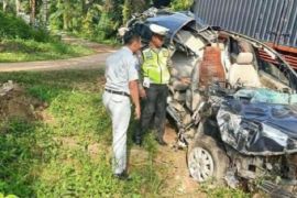 Lakal lantas di Ambon tewaskan satu warga dan lukai dua mahasiswi, tegakkan disiplin berlalulintas