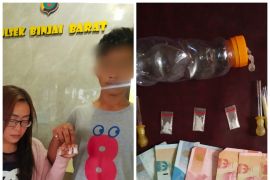 Polsek Binjai Barat tangkap dua orang bertetangga berbisnis sabu-sabu