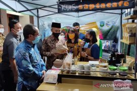 Disdik Jatim beri penghargaan untuk SMA Double Track