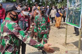 TMMD ke-112 di Kabupaten HST ditutup Danrem 101/Ant, pembangunan 100 persen selesai
