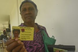 Maria Magdalena  dan cerita tiga jam di tapal batas RI-PNG