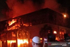 Kebakaran di gudang elektronik Mangga Dua Jakarta