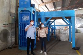 KLHK dan Le Minerale inisiasi standarisasi bank sampah