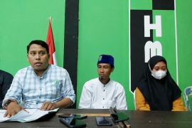 Usut tuntas kasus asusila kapolsek di Parimo