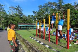 Peserta calon Tamtama PK di Mimika ikuti tes uji kesegaran jasmani