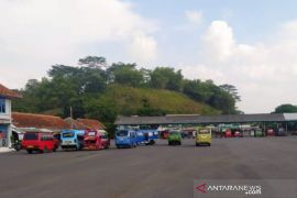 Dishub dan polisi terus memburu travel gelap di Cianjur