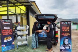 Harga sembako 200.000 bayar 100.000, cara ACT Solok bantu warga terdampak COVID-19