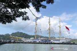 KRI Bima Suci singgah di Pelabuhan Tanjung Intan Cilacap