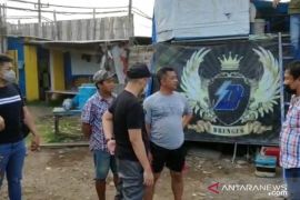 Polrestabes Surabaya bongkar arena judi burung merpati