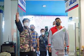 Bobby tinjau vaksinasi massal GM KB FKPPI Sumut